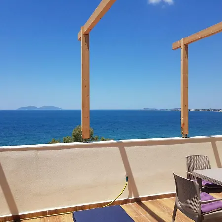 Lena Beach * Vlorë