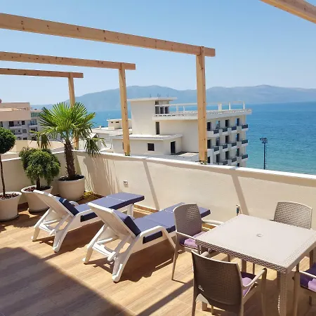 Lena Beach Vlorë